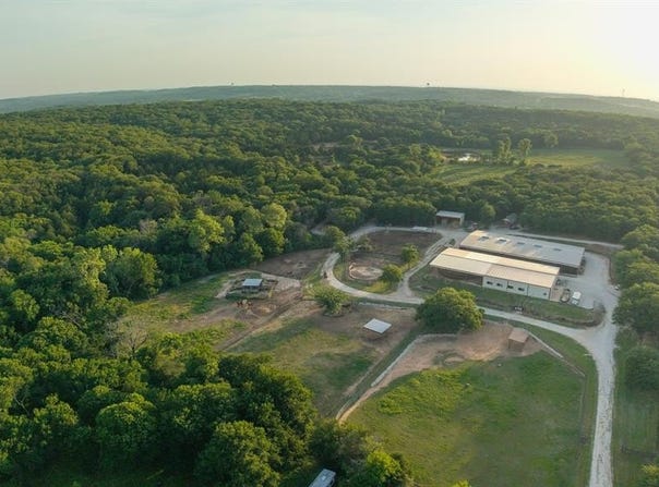 8016 E US HWY 82, Gainesville, TX 76240