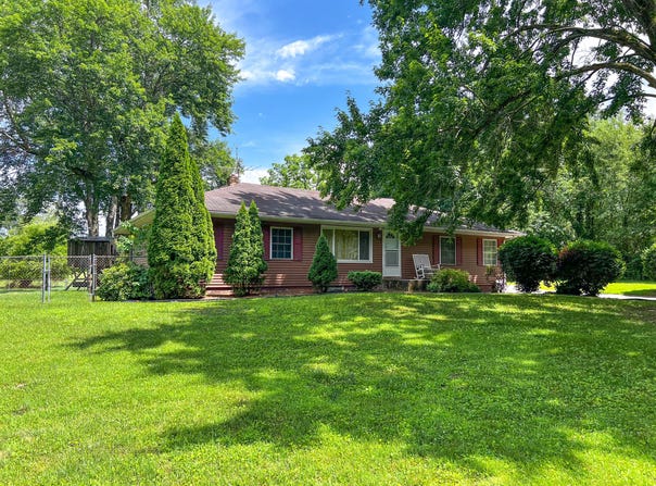 2314 Hand Road, Niles, MI 49120