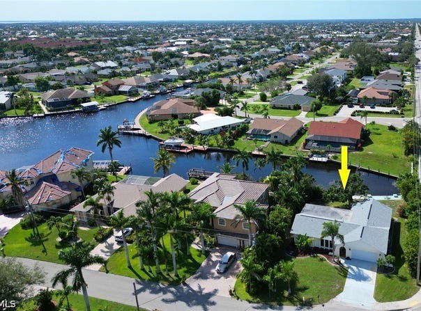 4800 SW 12th Place, Cape Coral, FL 33914