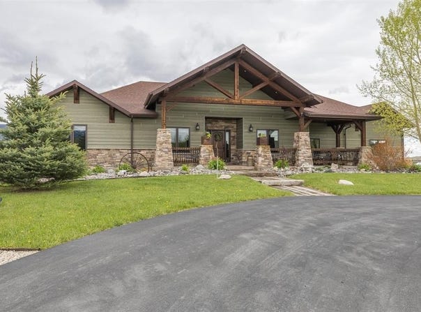 19 Ridge View Tr, Cody, WY 82414