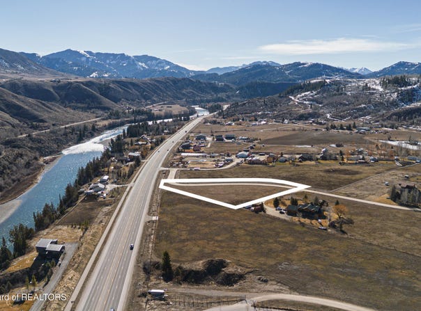 7775 COWBOY Way, Jackson, WY 83001