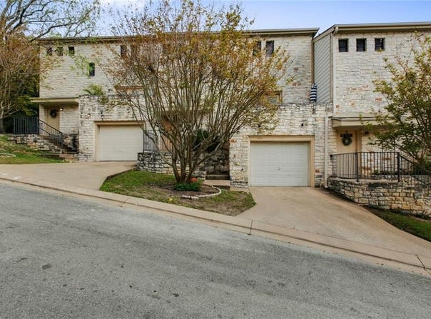 9201 Simmons Rd, Austin, TX 78759