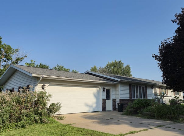 707 Camelot Court, Viroqua, WI 54665