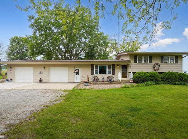 23873 160Th Avenue, Centerville, IA 52544