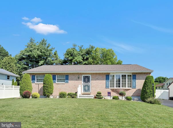 809 WHITNER ROAD, READING, PA 19605