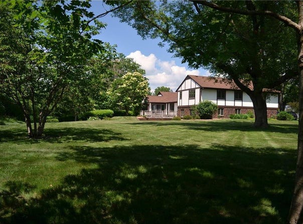 4336 Lookout Lane, Red Wing, MN 55066