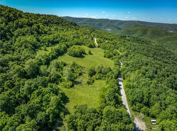 * HWY 74, Ponca, AR 72670