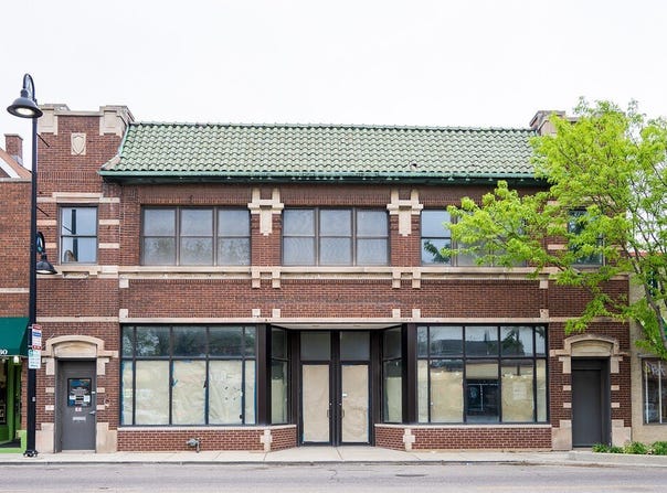 6632 Roosevelt Road, Oak Park, IL 60304