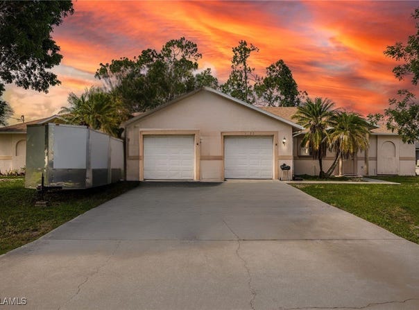 5421/5423 Centennial Boulevard, Lehigh Acres, FL 33971