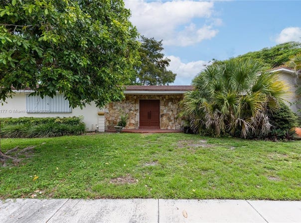 10415 SW 87th Ave, Miami, FL 33176