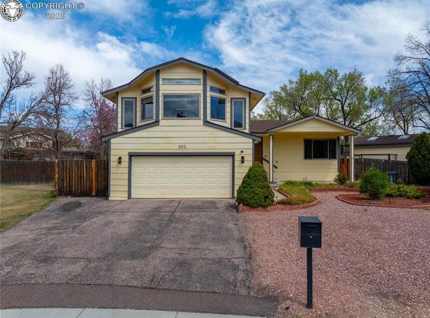 580 E Cheyenne Mountain Boulevard, Colorado Springs, CO 80906
