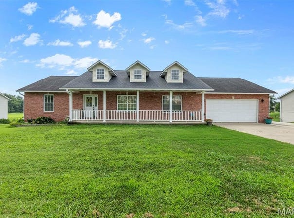 241 Stonewall Drive, Jackson, MO 63755