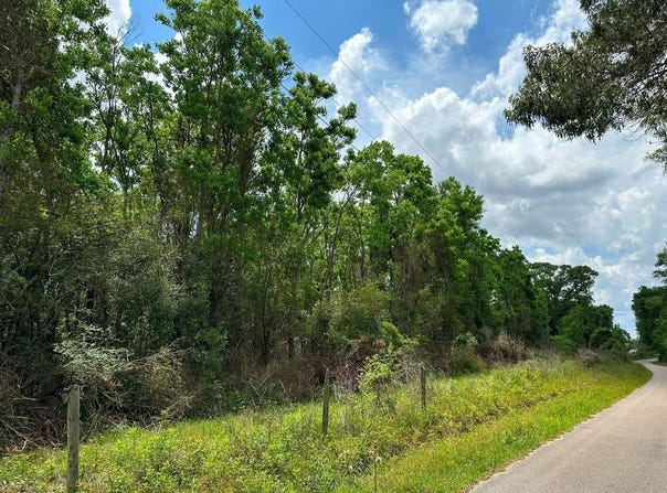 00a Clyde Loftin Road, Sumrall, MS 39482
