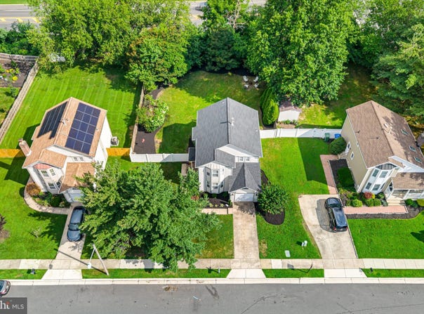 12 APPLE WAY, MARLTON, NJ 08053