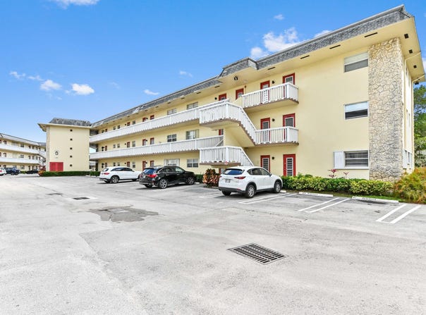 4321 NW 16th Street, Lauderhill, FL 33313