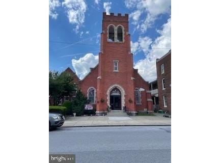 811 E MARKET STREET, YORK, PA 17403