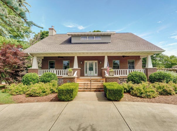 401 E Glendale Street, Aurora, MO 65605