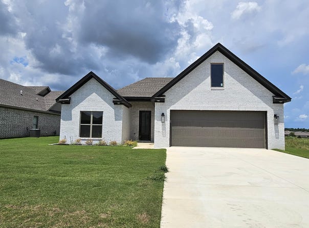 125 Hidden Creek Drive, Brookland, AR 72417