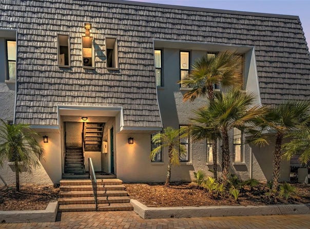 704 LYNDHURST STREET, DUNEDIN, FL 34698