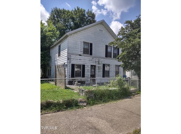 200 East Water Street, Pocahontas, VA 24635