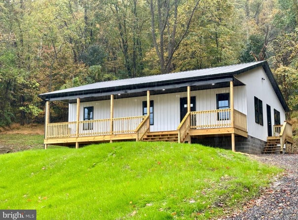 1131 MILLER RD, RIDGELEY, WV 26753