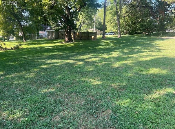 216 E Main Street, Lebanon, IL 62254