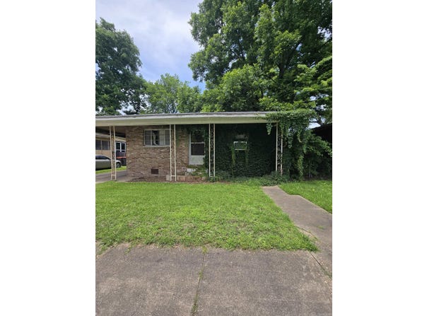1019 E 6th Avenue, Pine Bluff, AR 71601