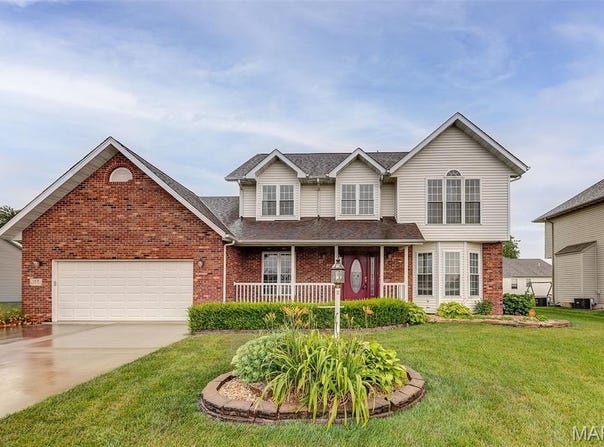 144 Westmoreland Drive, Bethalto, IL 62010