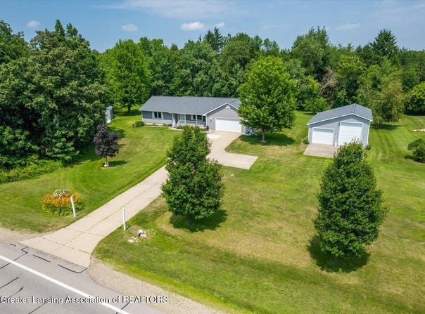 10788 N Clinton Trail, Sunfield, MI 48890