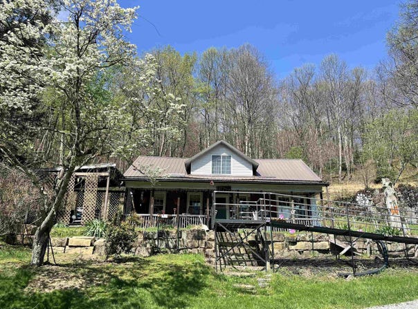 170 Gregorytown Road, Rock Cave, WV 26234