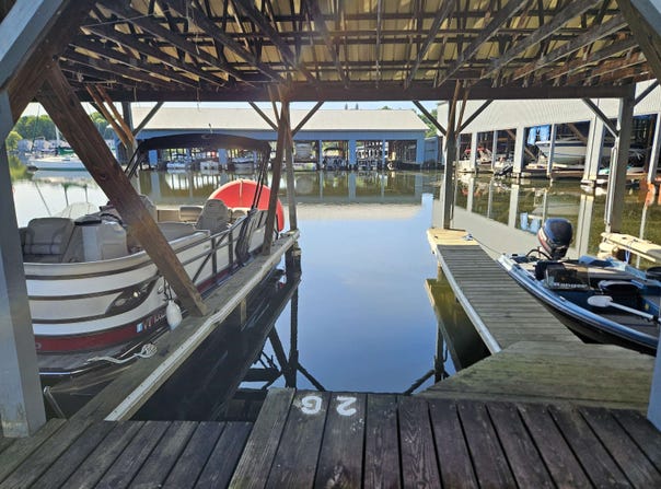 197 Farrants Point, Newport City, VT 05855