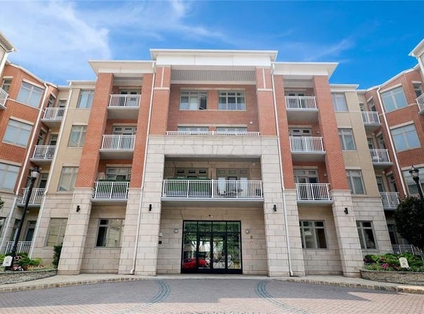 7400 River 316, North Bergen, NJ 07047