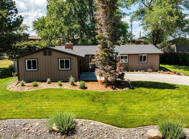 606 Kearney Avenue, Buffalo, WY 82834