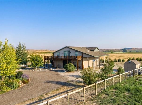 115 Lane 16, Cody, WY 82414