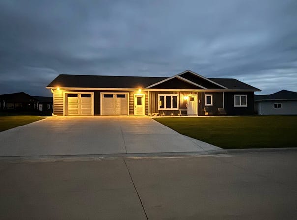 2661  Warren Circle, Rock Valley, IA 51247