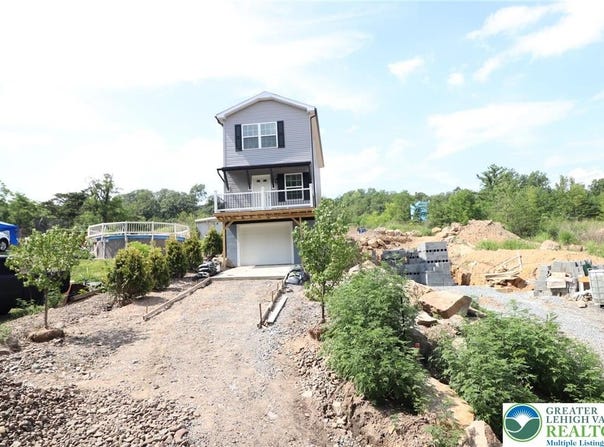 1025 W PRINCETON Avenue, Palmerton Boro, PA 18071
