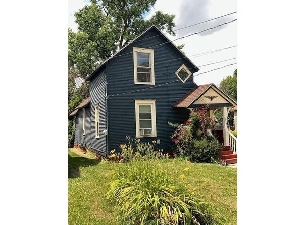 1325 Maude Avenue NE, Grand Rapids, MI 49505