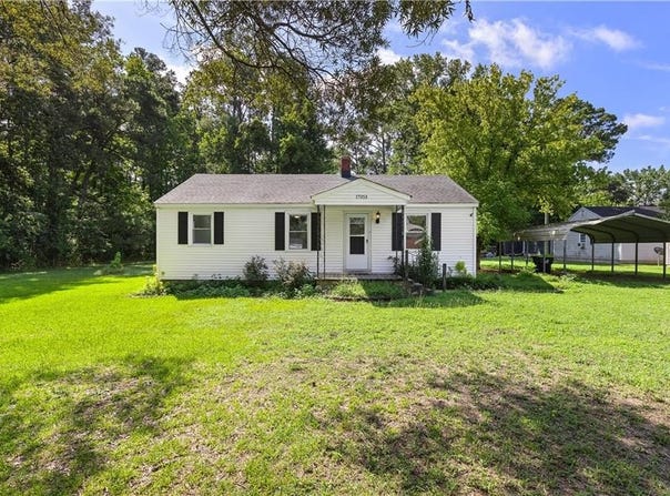 17253 Riddick Rd, Smithfield, VA 23430