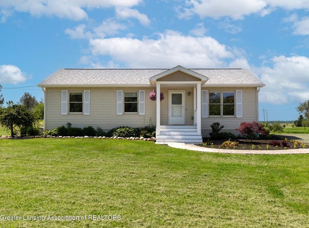 2520 Linn Road, Williamston, MI 48895