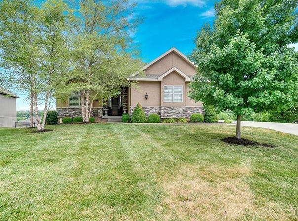14735 MANOR Road, Leawood, KS 66224