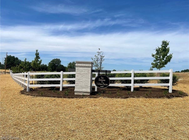 Joyce Avenue NW lot: 32, Massillon, OH 44646