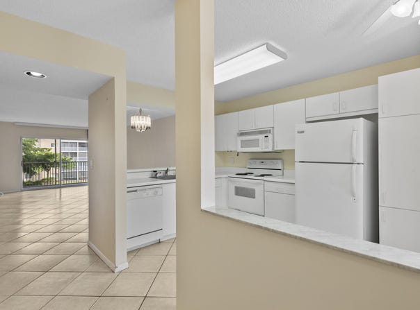 9537 Weldon Circle, Tamarac, FL 33321