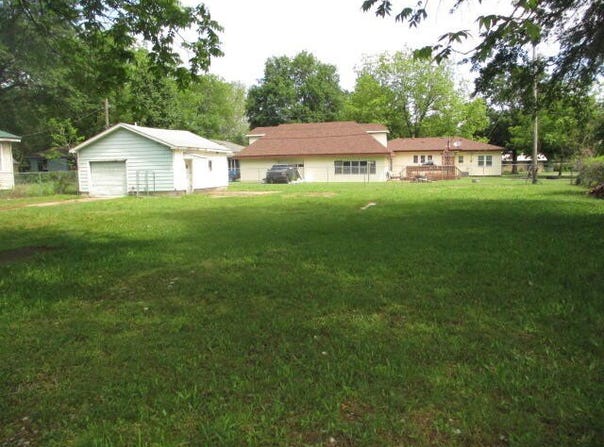 411 E Bj Tunnell Boulevard, Miami, OK 74354