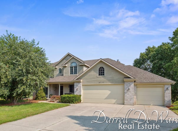 2711 Byron Station Drive SW, Byron Center, MI 49315