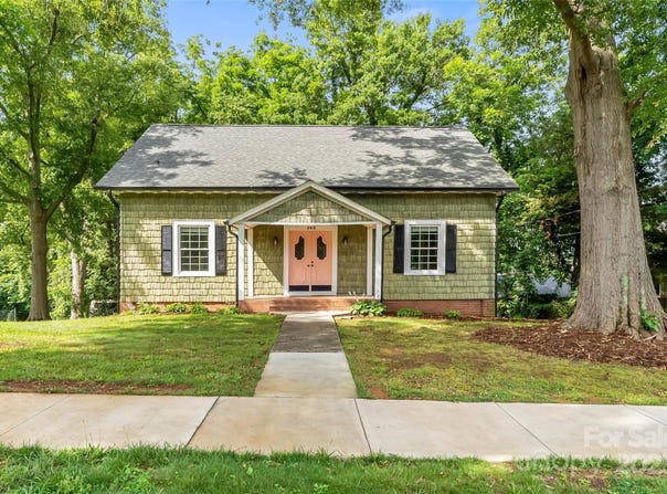 302 White Street, Morganton, NC 28655
