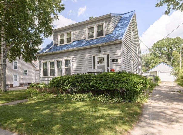 310 S Wilson Avenue, Jefferson, WI 53549