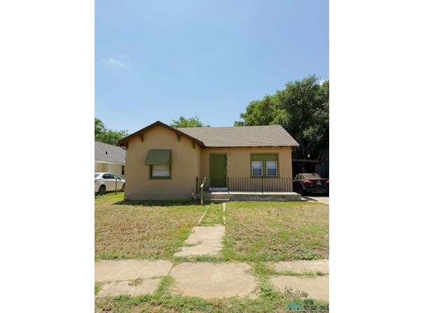 1016 Rencher Street, Clovis, NM 88101