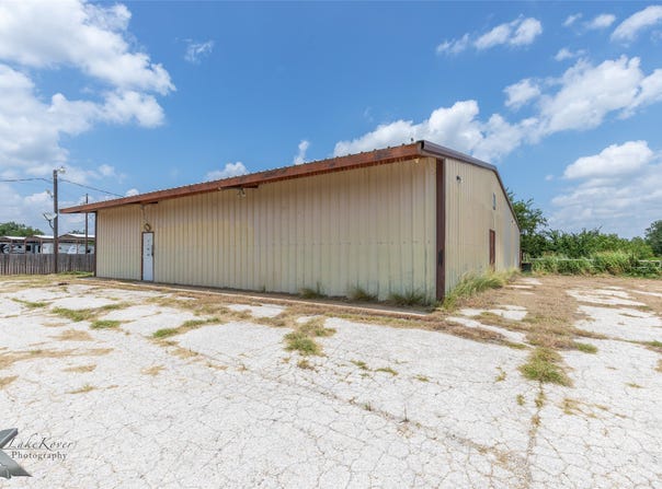 1400 S 84 Bypass, Coleman, TX 76834