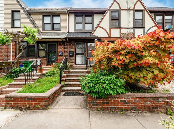 67-90 Clyde Street, Forest Hills, NY 11375