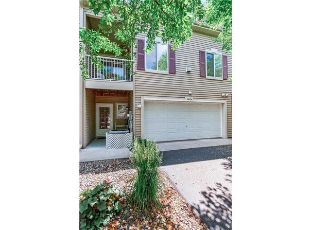 3884 Abercrombie Lane, Stillwater, MN 55082